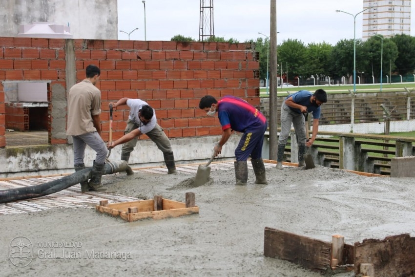Culminaron los trabajos de la obra civil de la cisterna de agua