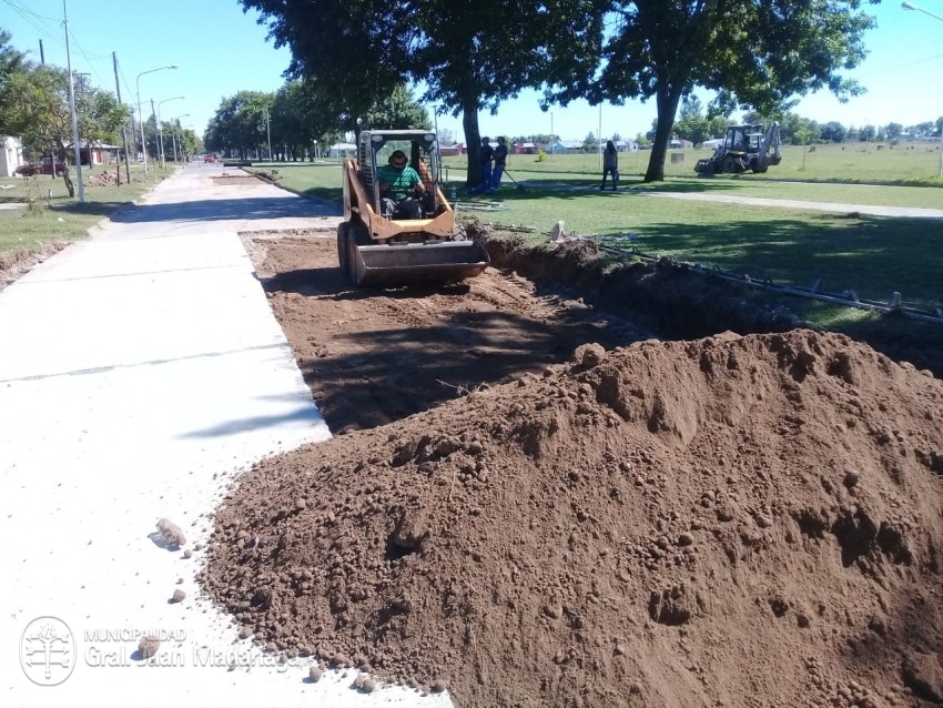 Avanzan los trabajos de bacheo sobre la Av. Buenos Aires