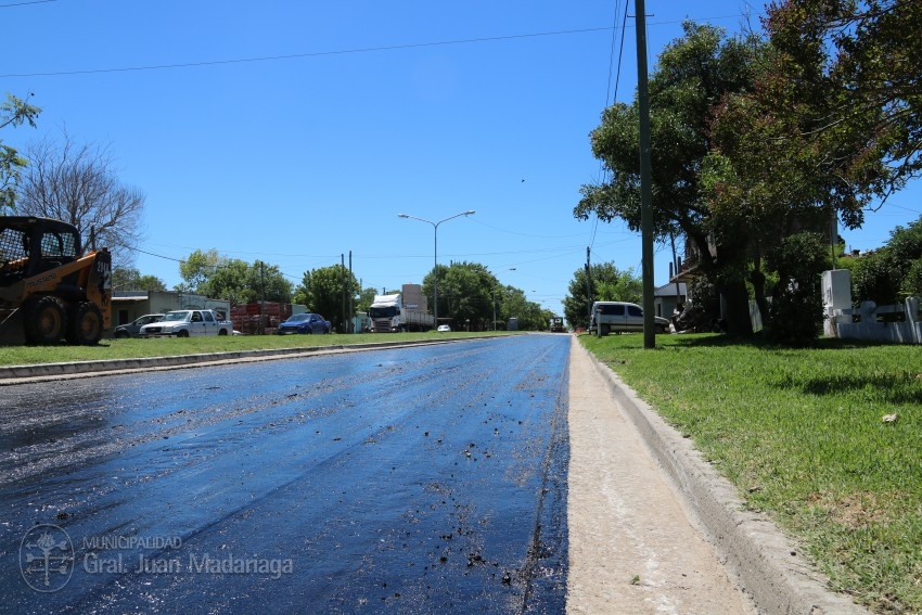 Repavimentación de la Tuyú: Realizaron la imprimación con emulsión asf