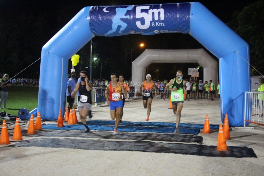 Las 5 Millas Nocturnas en fotos