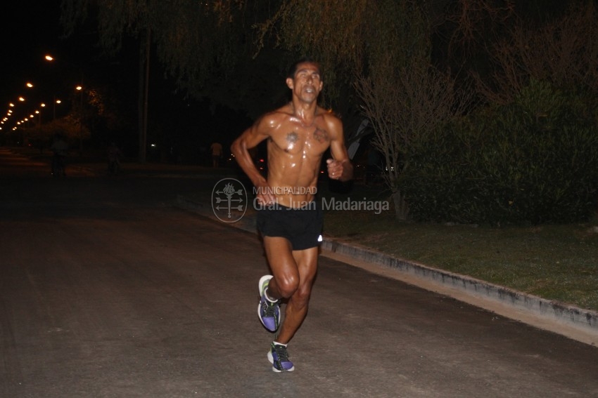 Las 5 Millas Nocturnas en fotos