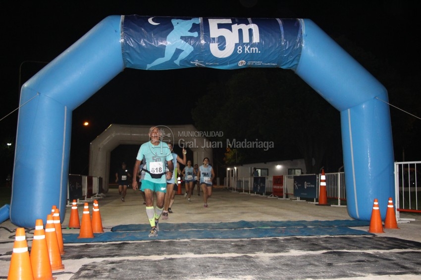 Las 5 Millas Nocturnas en fotos