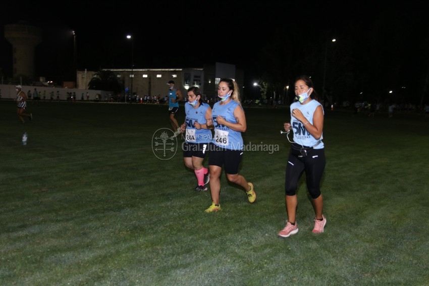 Las 5 Millas Nocturnas en fotos