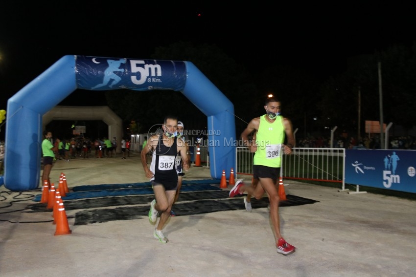 Las 5 Millas Nocturnas en fotos