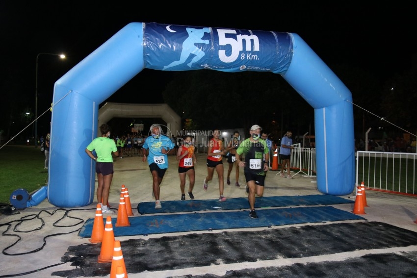 Las 5 Millas Nocturnas en fotos