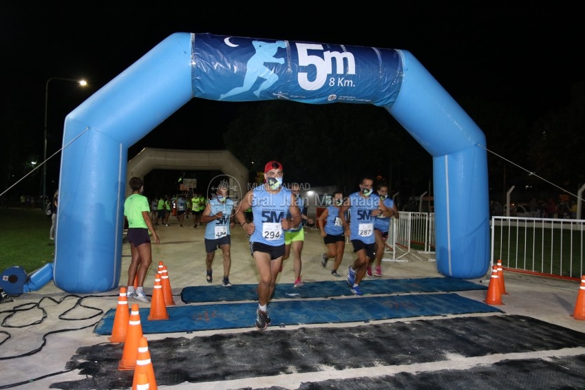 Las 5 Millas Nocturnas en fotos