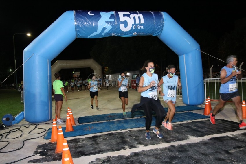 Las 5 Millas Nocturnas en fotos