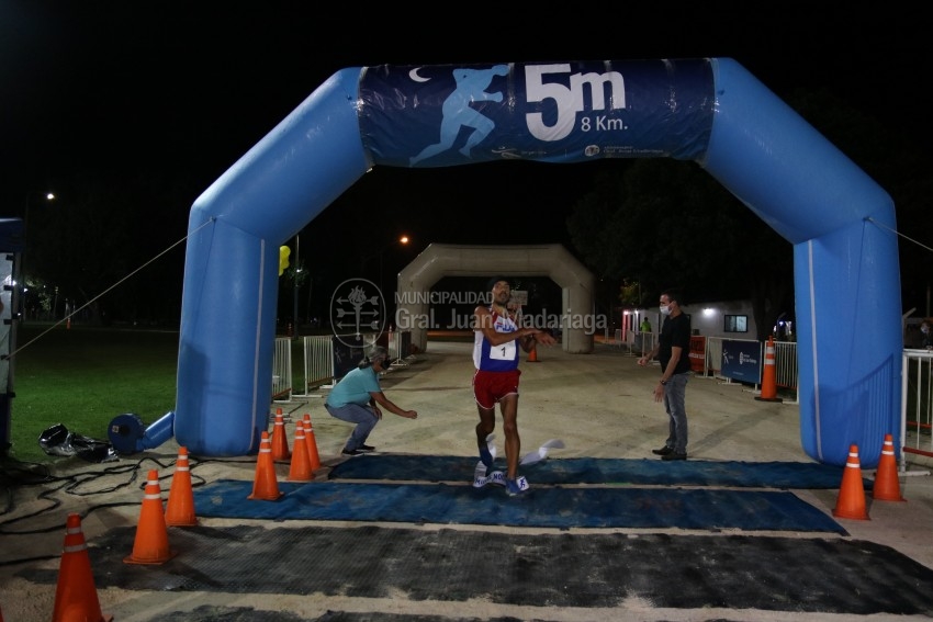 Las 5 Millas Nocturnas en fotos