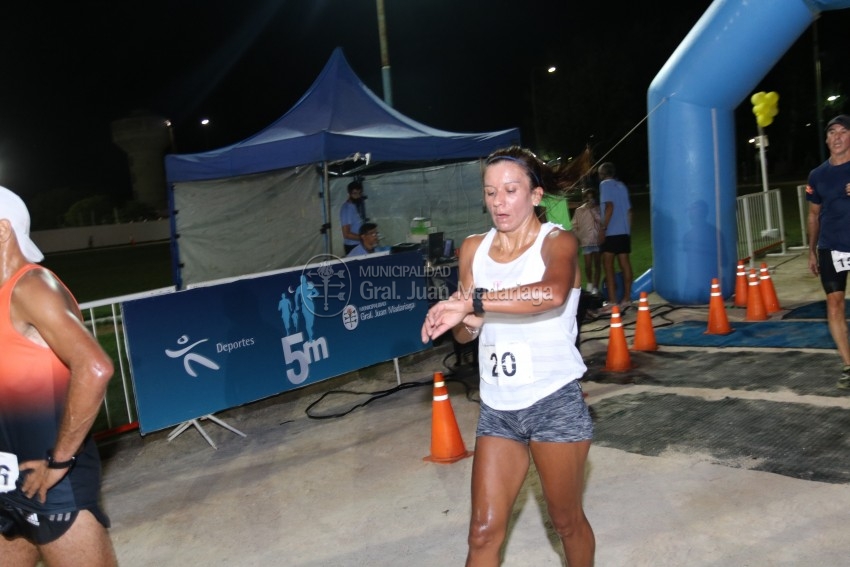 Las 5 Millas Nocturnas en fotos