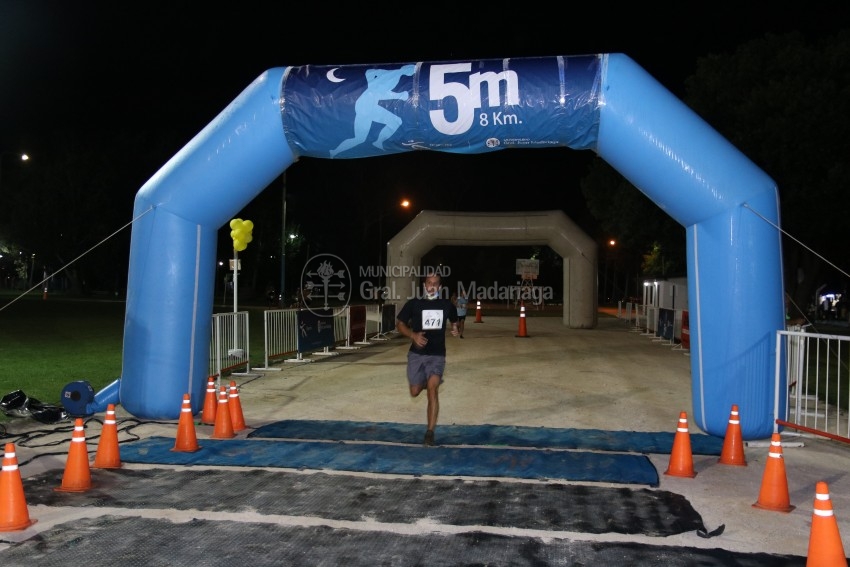 Las 5 Millas Nocturnas en fotos