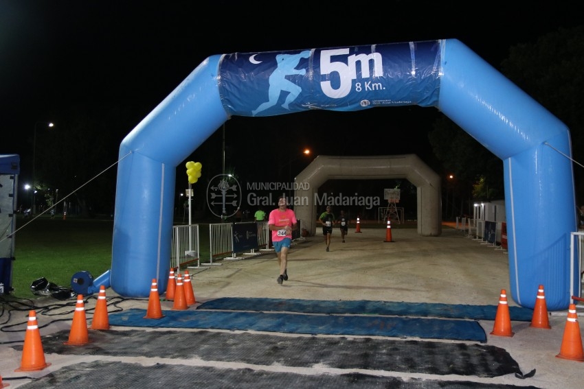 Las 5 Millas Nocturnas en fotos