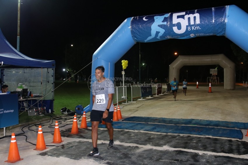 Las 5 Millas Nocturnas en fotos