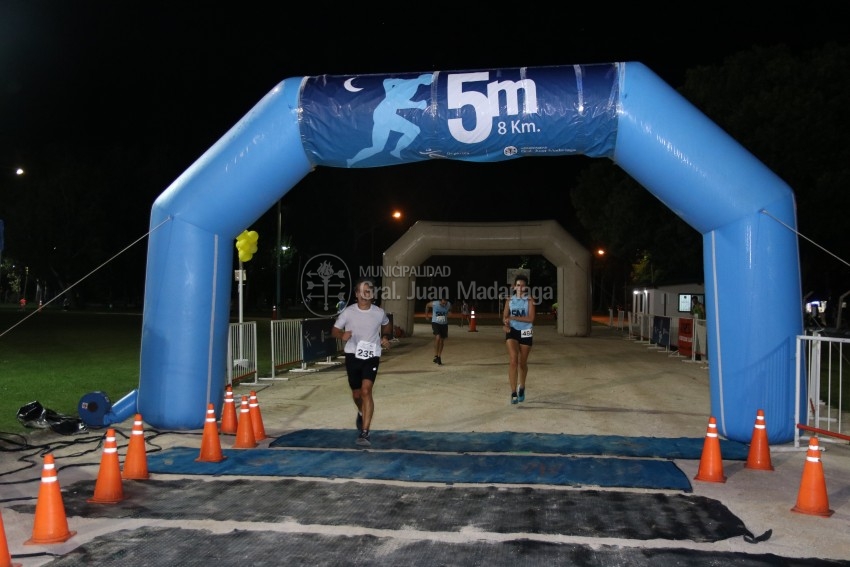 Las 5 Millas Nocturnas en fotos