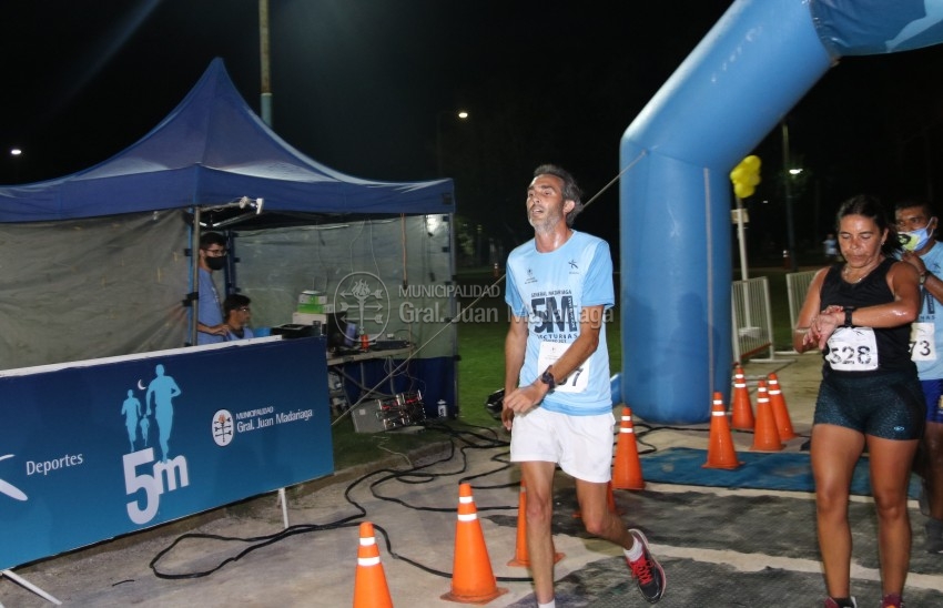 Las 5 Millas Nocturnas en fotos