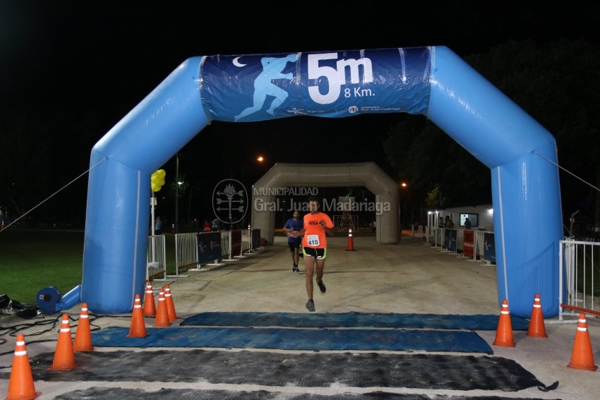 Las 5 Millas Nocturnas en fotos