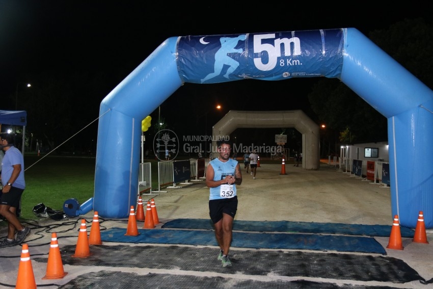 Las 5 Millas Nocturnas en fotos