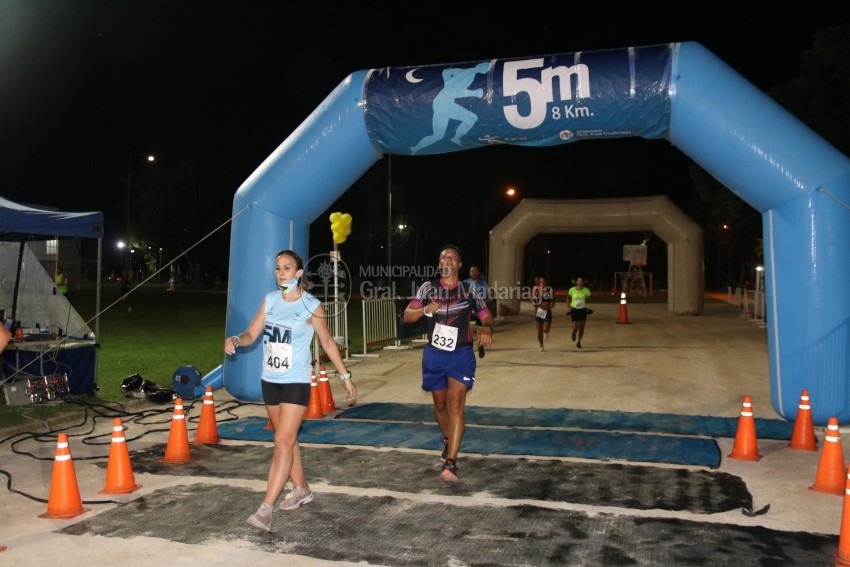 Las 5 Millas Nocturnas en fotos