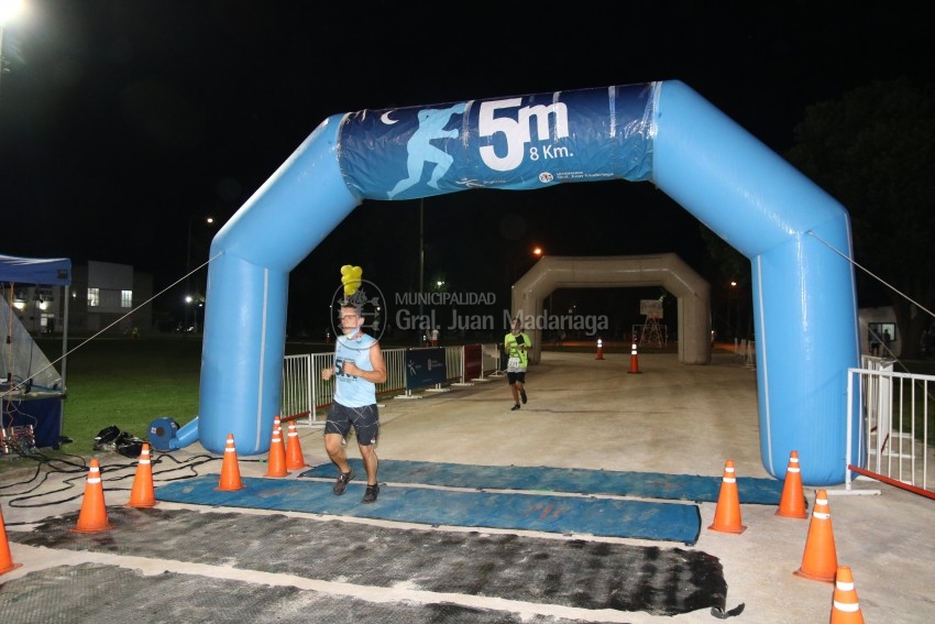 Las 5 Millas Nocturnas en fotos