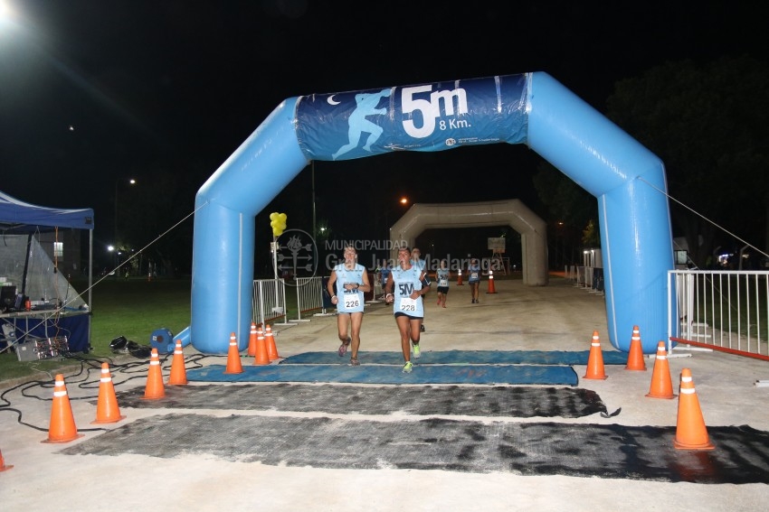 Las 5 Millas Nocturnas en fotos