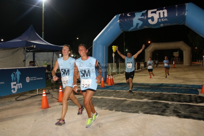 Las 5 Millas Nocturnas en fotos