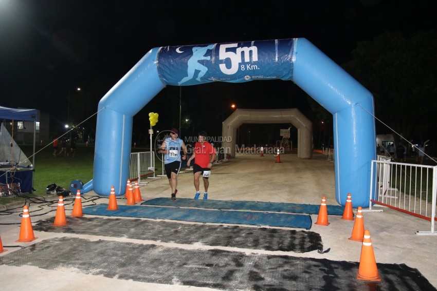 Las 5 Millas Nocturnas en fotos