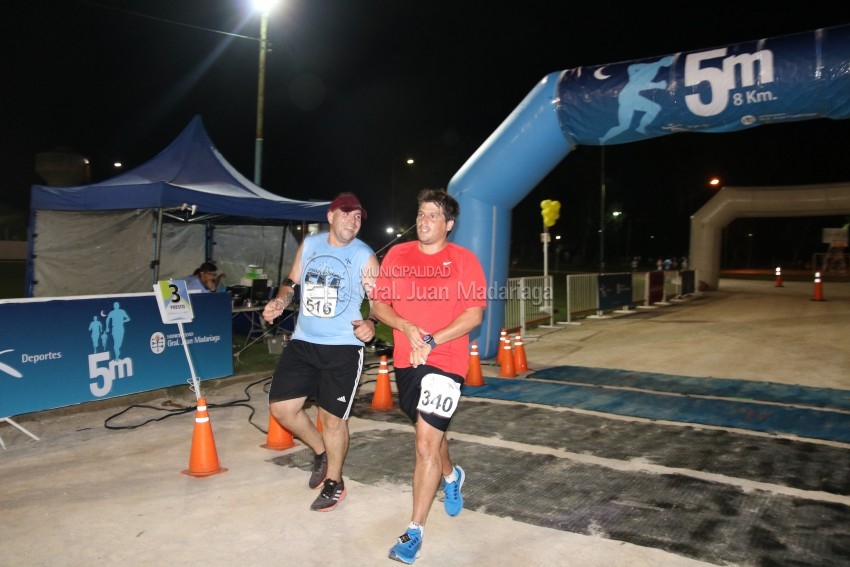 Las 5 Millas Nocturnas en fotos