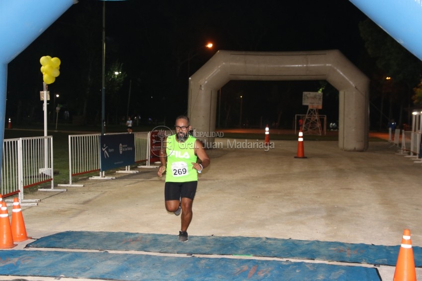 Las 5 Millas Nocturnas en fotos