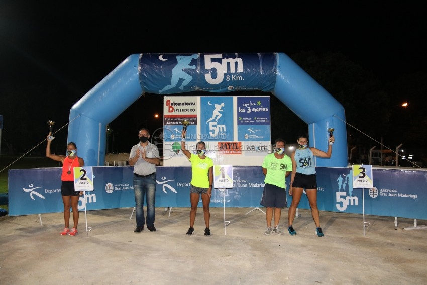 Las 5 Millas Nocturnas en fotos