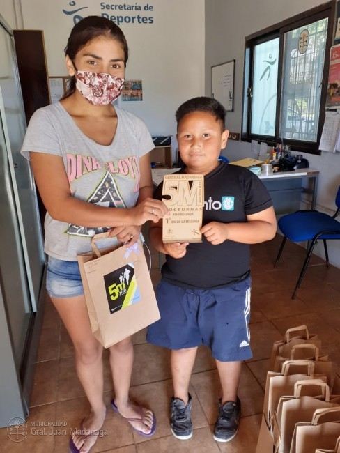 Otorgaron los premios a los ganadores de las 5 Millas