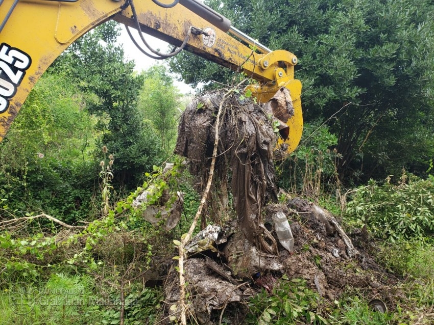 Personal municipal realiza intensos trabajos de mantenimiento