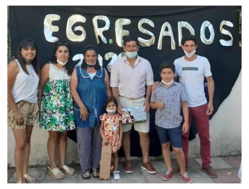 Egresaron los alumnos de la casita de chocolate