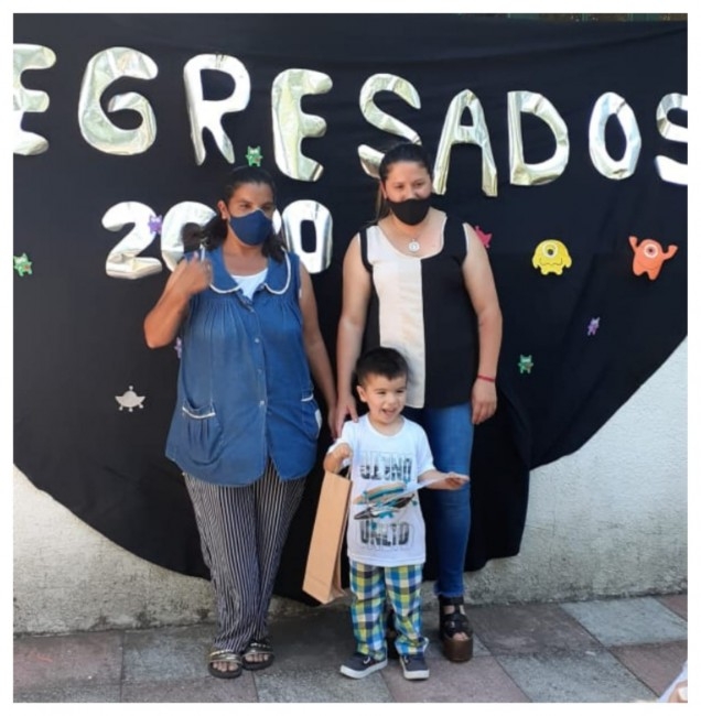 Egresaron los alumnos de la casita de chocolate