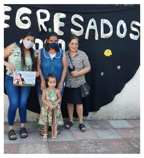 Egresaron los alumnos de la casita de chocolate