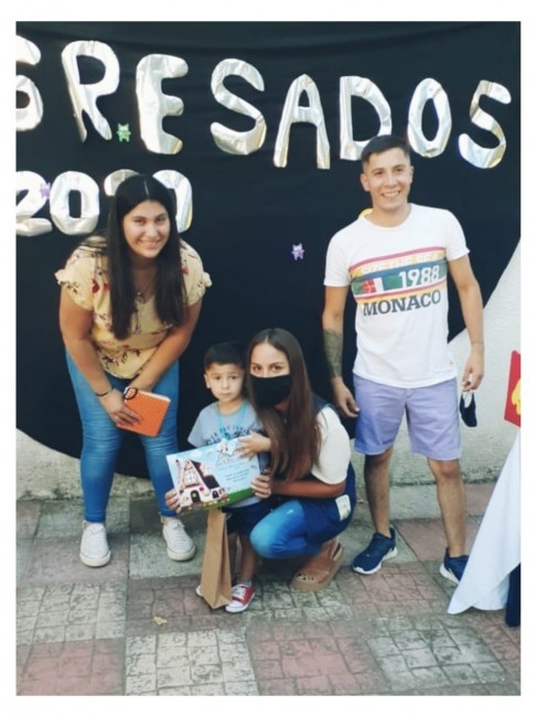 Egresaron los alumnos de la casita de chocolate