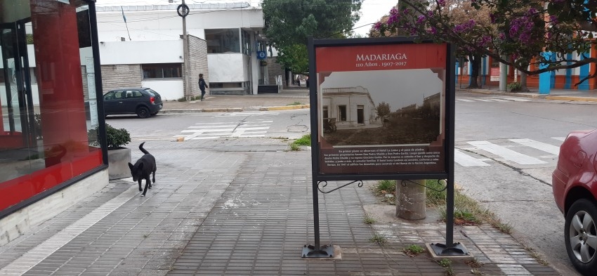 Renovaron y repararon la cartelera histrica de la calle Avellaneda