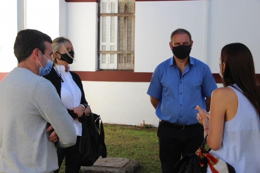 Santoro recibi en las instalaciones del Hospital a representantes de 