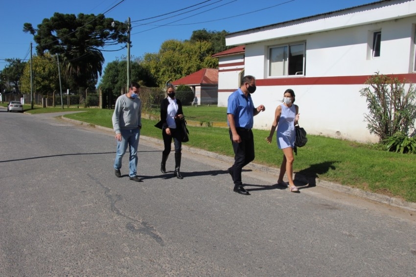 Santoro recibi en las instalaciones del Hospital a representantes de 