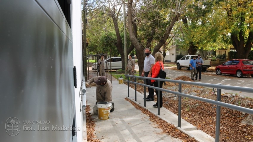Ultiman los detalles para la inauguracin del SUM de la Escuela Tuy