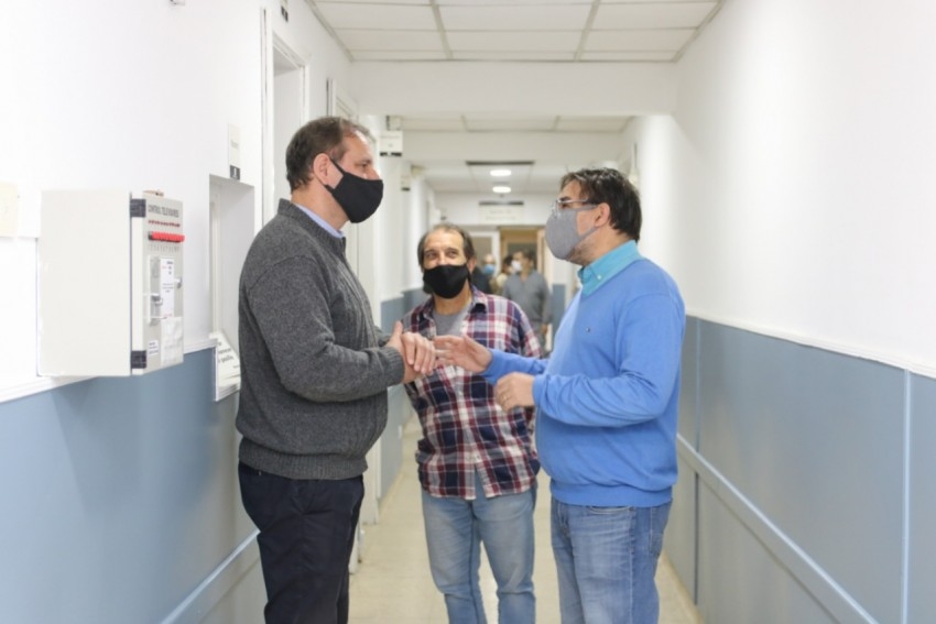 Santoro y Echeverra recorrieron las instalaciones del Instituto Medic