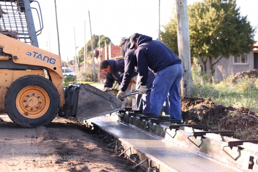 Santoro recorri las obras de cordn cuneta