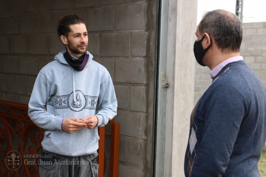 Santoro visit a empresarios y trabajadores del frente de Ruta