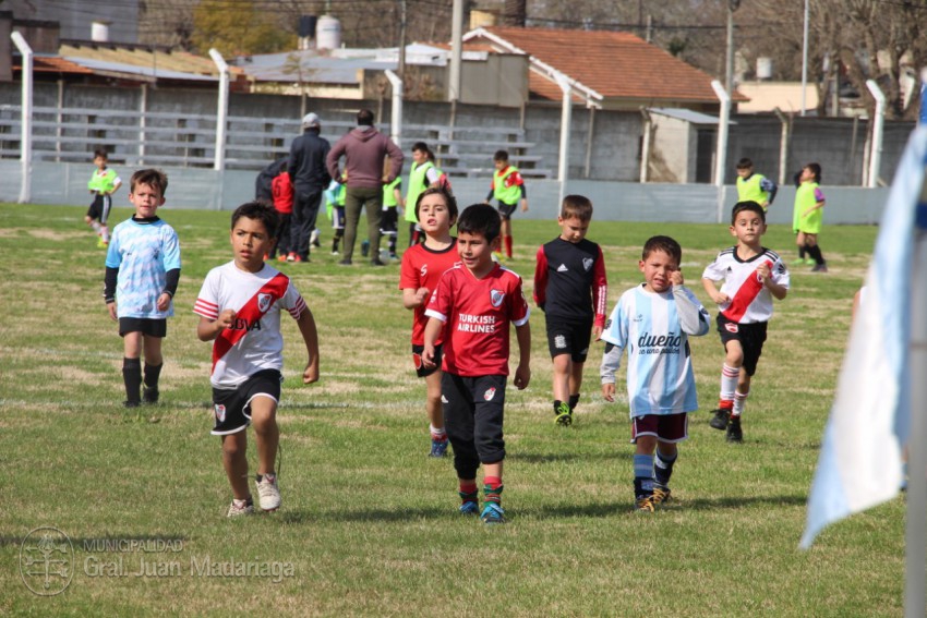 M�s de 450 chicos pasaron por la prueba de talentos de River Plate
