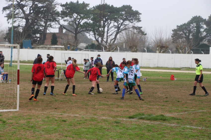 Se disput en Madariaga la regional de futbol 7 femenino