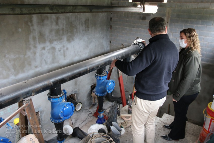 Cisterna de Agua: Instalaron las bombas y se acerca la culminación de