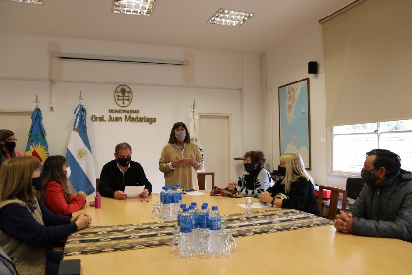 Instituciones locales recibieron el fondo especial municipal para la r