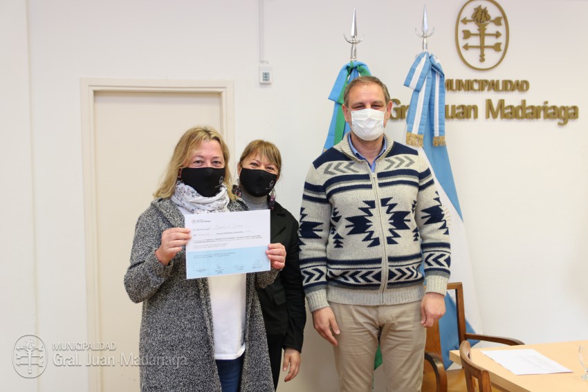 M�s agentes municipales recibieron la certificaci�n por haber concreta