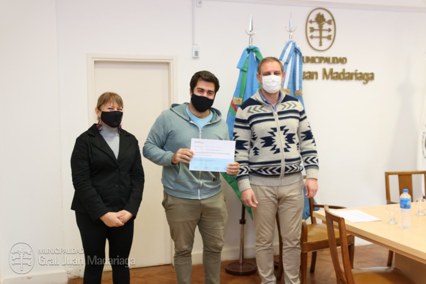 M�s agentes municipales recibieron la certificaci�n por haber concreta