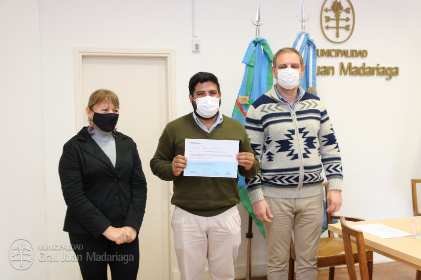 M�s agentes municipales recibieron la certificaci�n por haber concreta