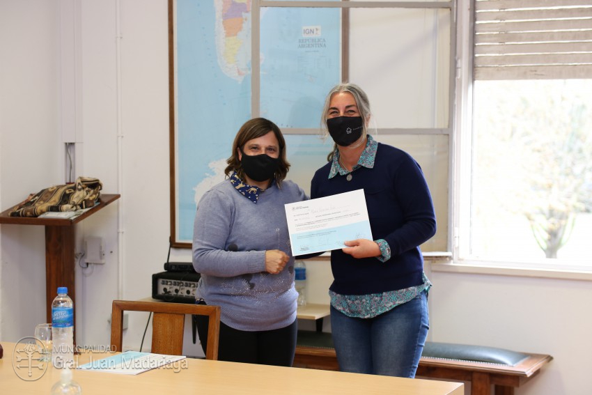 M�s agentes municipales recibieron la certificaci�n por haber concreta