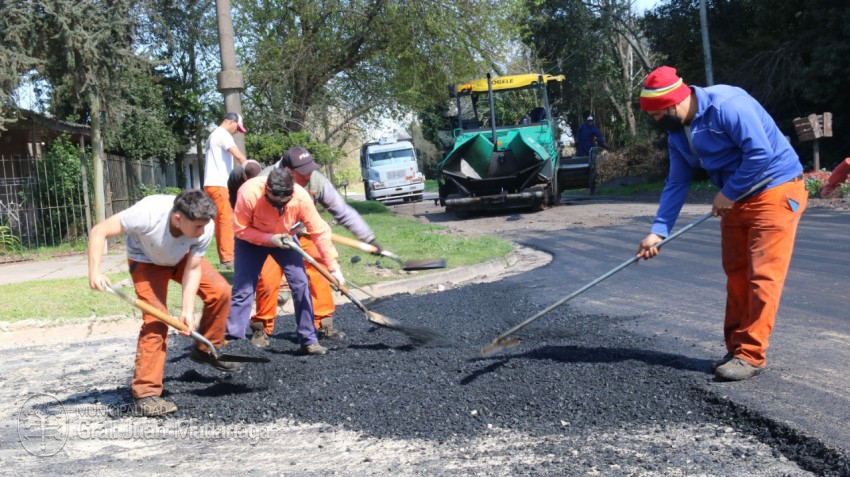 Asfaltaron Sarmiento entre Coln y Cseros